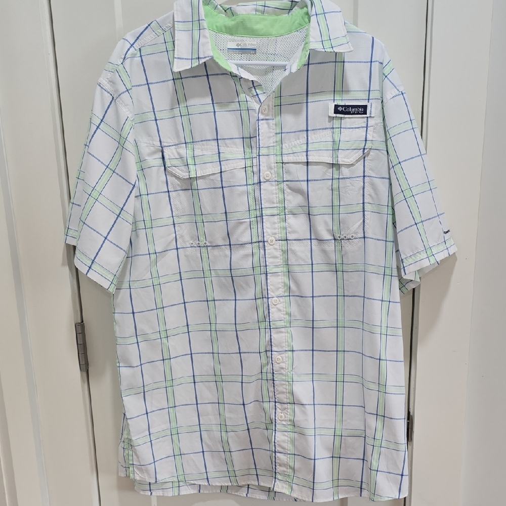 Columbia PFG White Plaid Short-Sleeve Button-Down Shirt with Blue & Green Lines